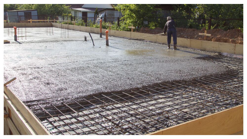 Fiber vs. Wire Mesh in Concrete: Why Builders Choose Welded Wire Mesh