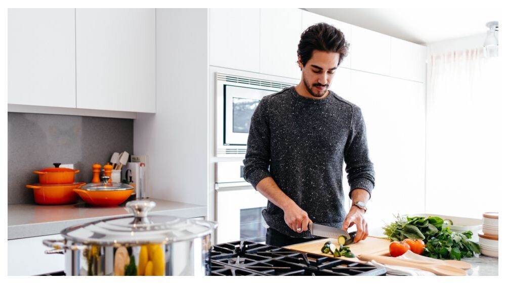 2019 Embraces British Kitchen Design & Wire Mesh Door Panels
