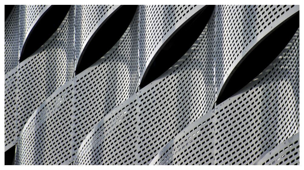 What’s the Difference Between T-304 & T-316 Stainless Steel Wire Mesh?