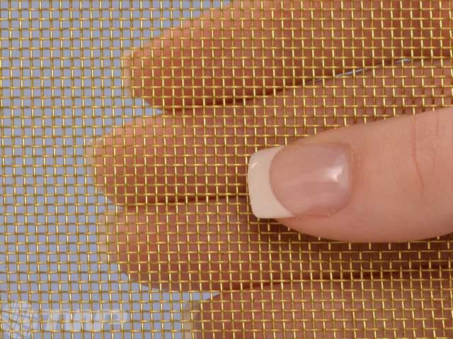 16 Mesh Brass .018